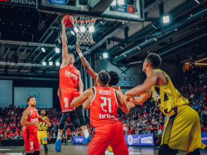 easyCredit BBL 18/19 - 3. Spieltag: Brose Bamberg vs. MHP RIESEN Ludwigsburg