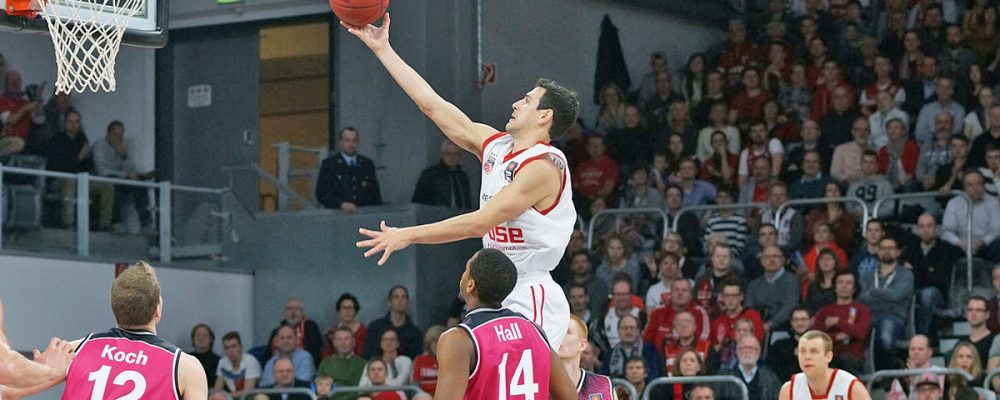 Brose Baskets siegen ungefährdet gegen Bonn