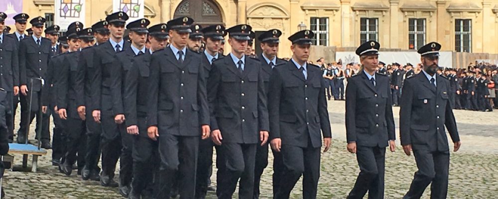 Bundespolizeiliche Vereidigung auf dem Bamberger Domplatz