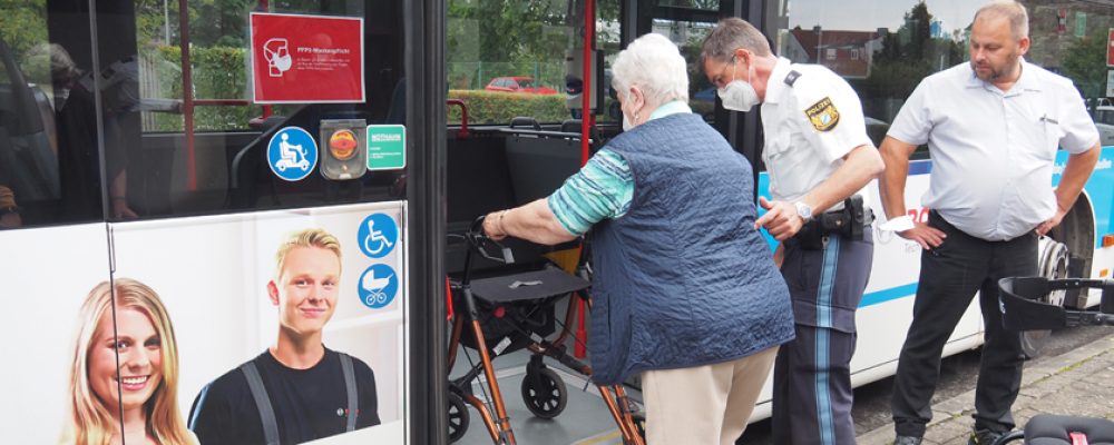 Endlich mit Rollator Busfahren