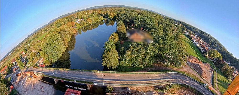 Brückenbaustelle aus der Vogelperspektive