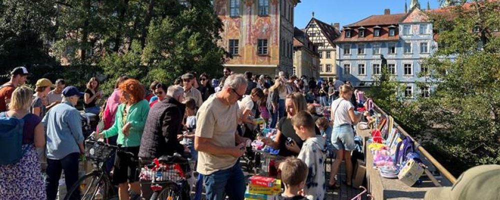 Finale des beliebten Kinder- und Jugendflohmarkts auf der Unteren Brücke