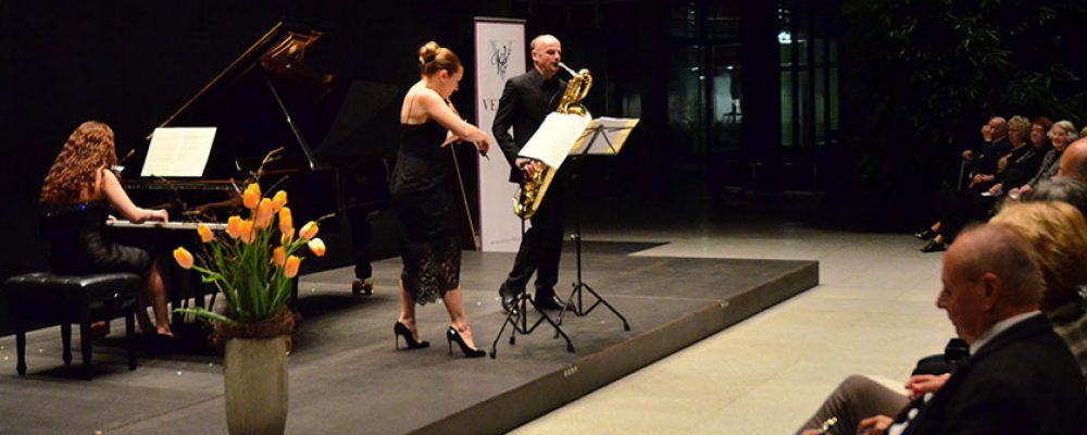 Rhapsody Three. Ein ungewöhnliches Trio.