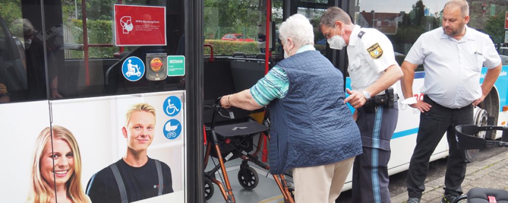 Sicher unterwegs mit dem Rollator